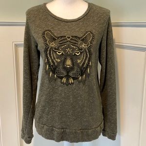 😍 4 for $20 Size M Lucky Lotus top